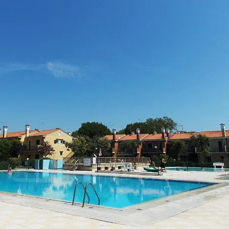 Villaggio Michelangelo * Μπιμπιόνε